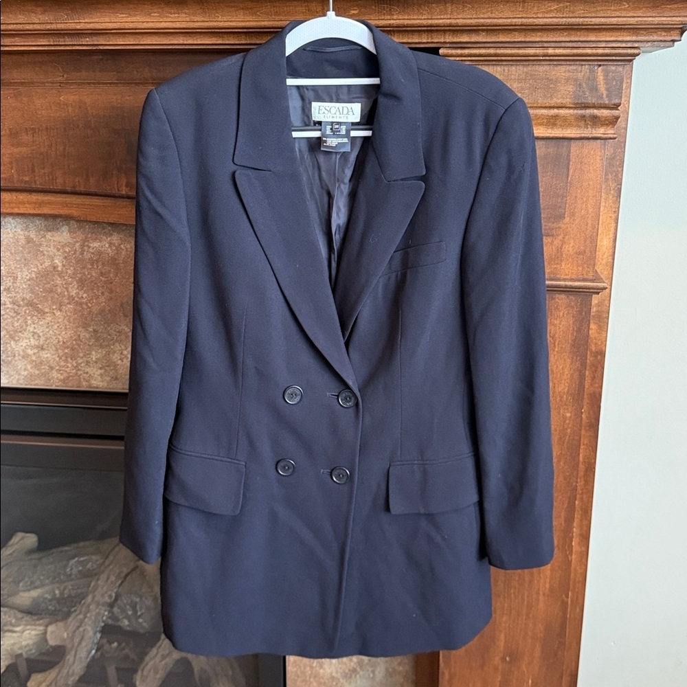 Escada Elements classic timeless black new wool double breasted blazer size 38